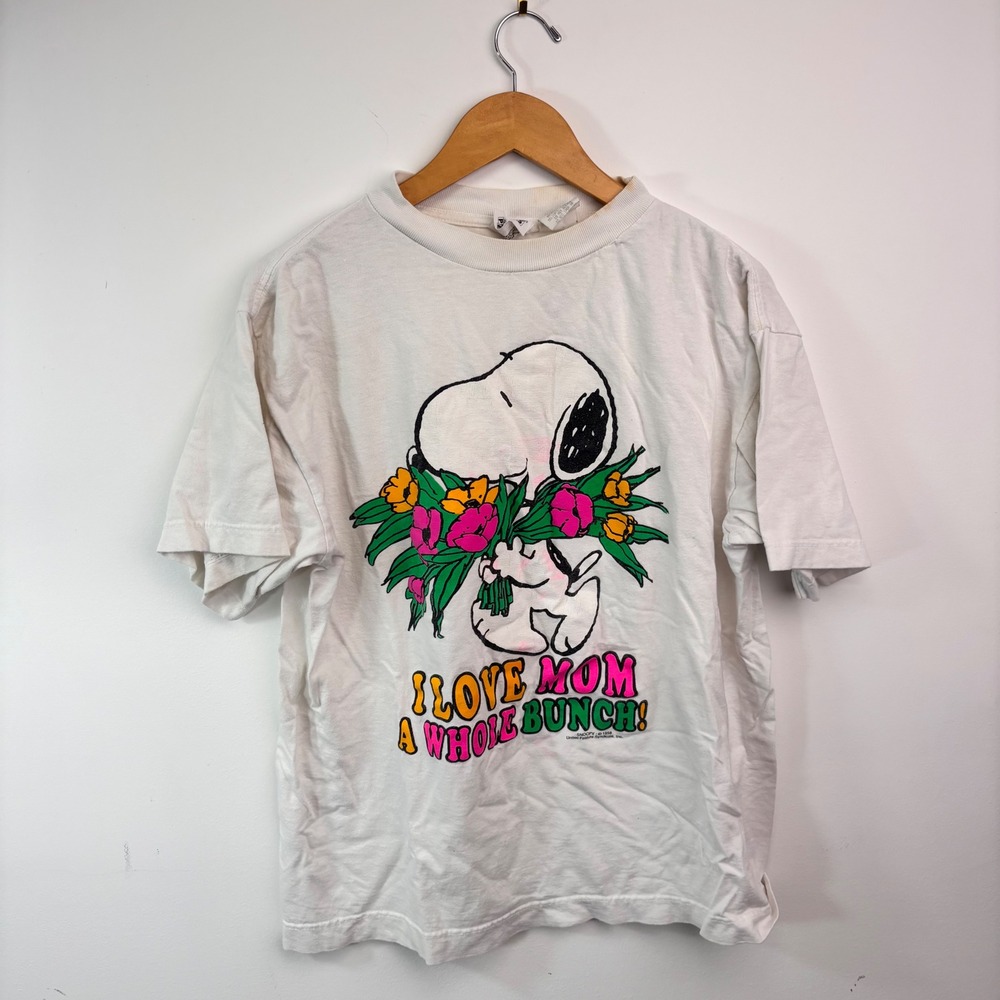 Vintage 1990s Snoopy Peanuts I Love Mom A Whole Bunch T Shirt L Floral